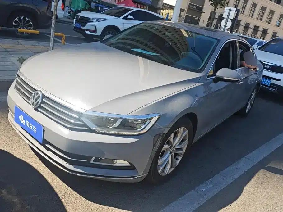 2018 Volkswagen Magotan Facelift 330TSI DSG Luxury Model — миниатюра 1