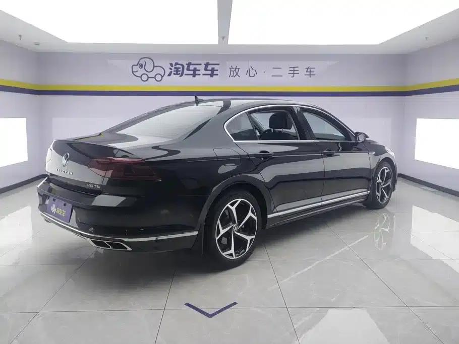 Volkswagen Magotan 2023 2 Millionth Unit Commemorative Edition 330TSI DSG Luxury — миниатюра 3