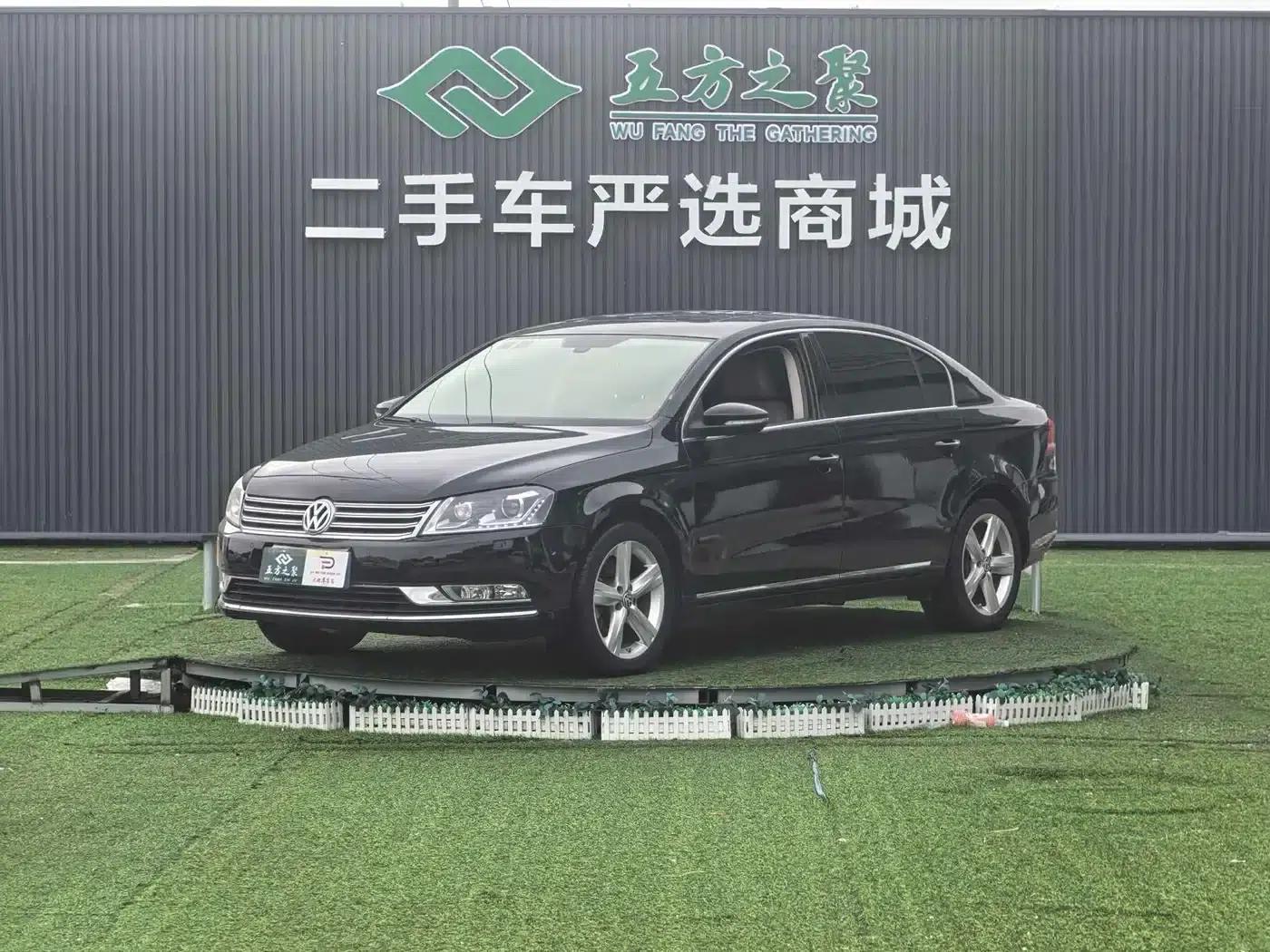 2012 Volkswagen Passat 2.0TSI Premium — миниатюра 1
