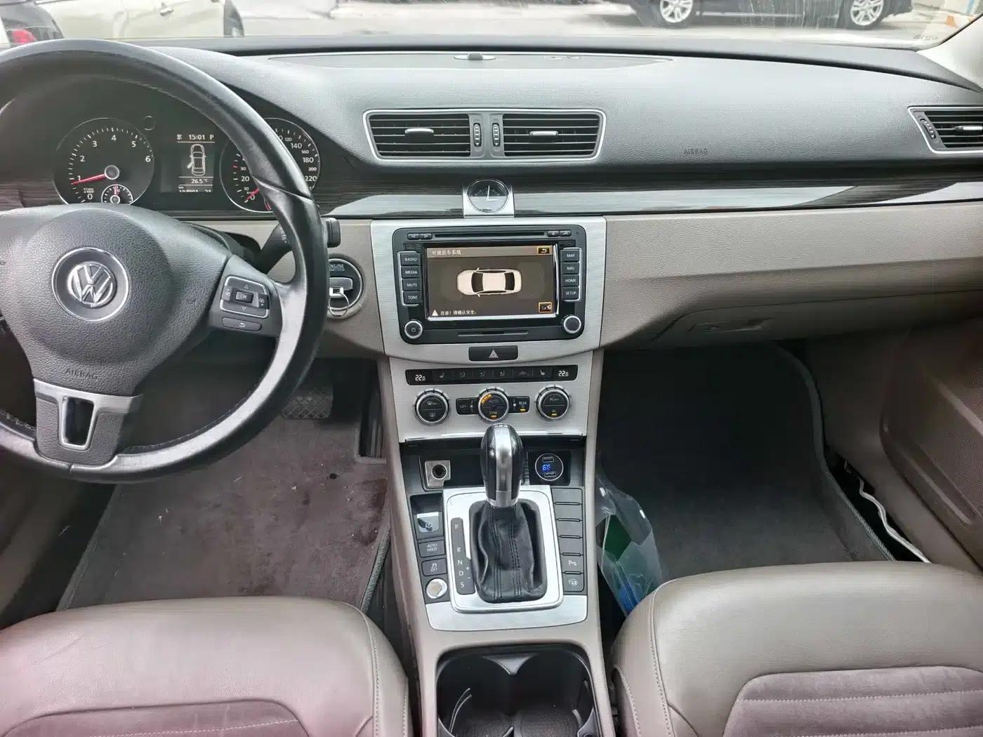 2012 Volkswagen Passat 2.0TSI Premium — миниатюра 14