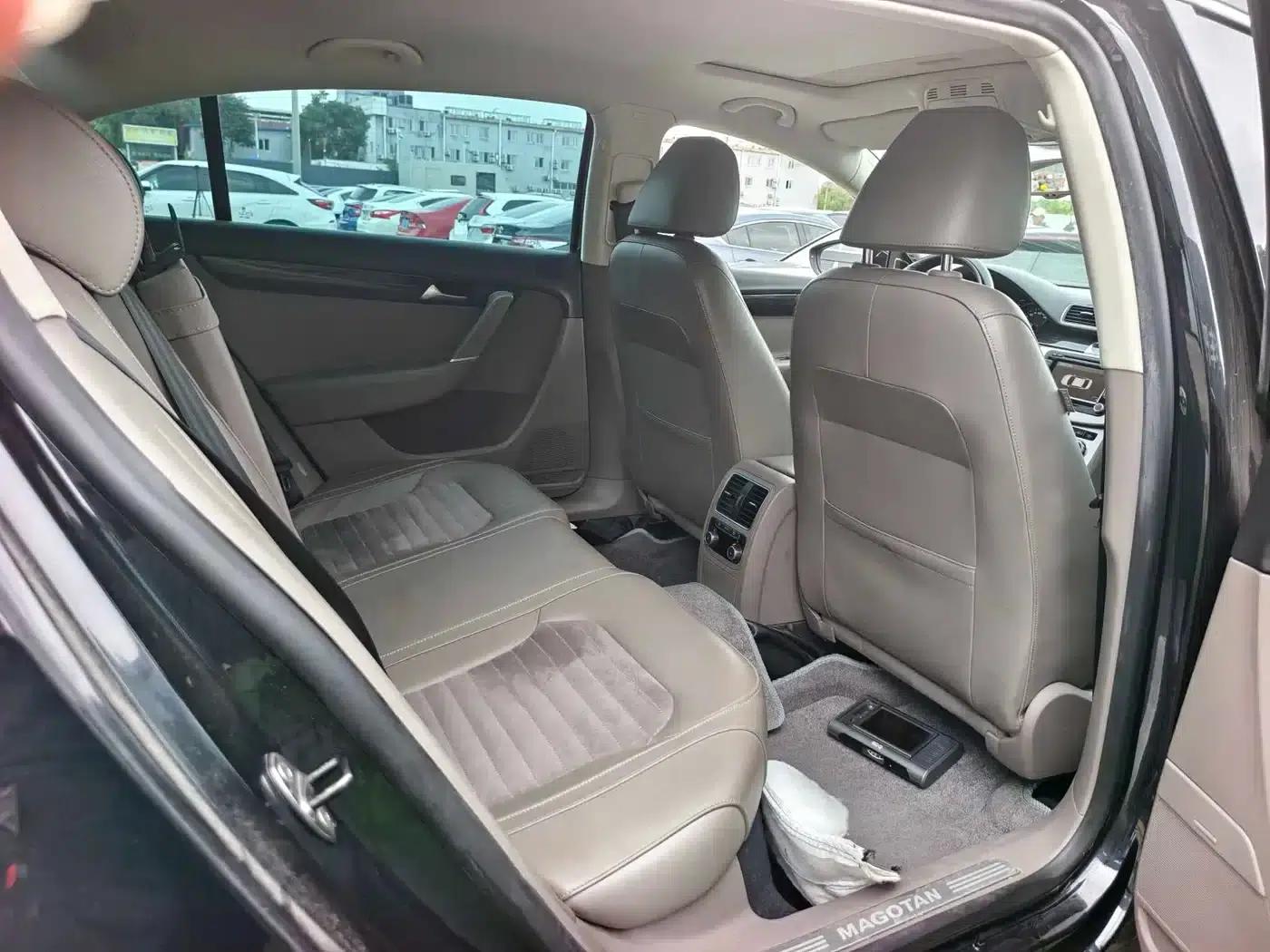 2012 Volkswagen Passat 2.0TSI Premium — миниатюра 16
