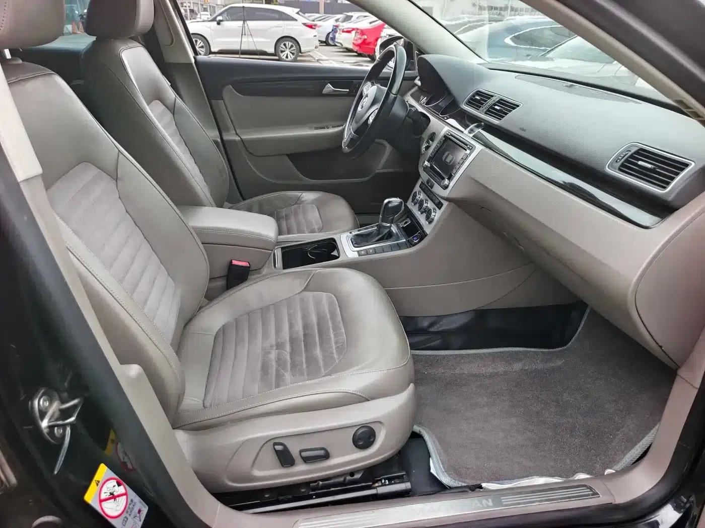 2012 Volkswagen Passat 2.0TSI Premium — миниатюра 17