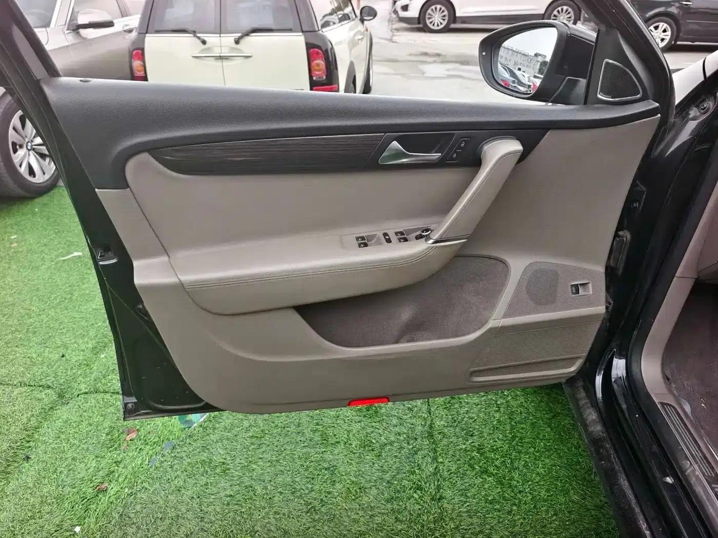 2012 Volkswagen Passat 2.0TSI Premium — миниатюра 4