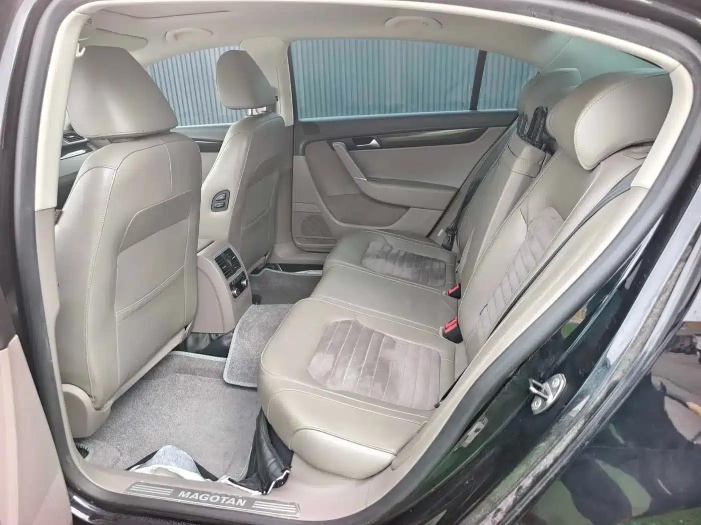 2012 Volkswagen Passat 2.0TSI Premium — миниатюра 10