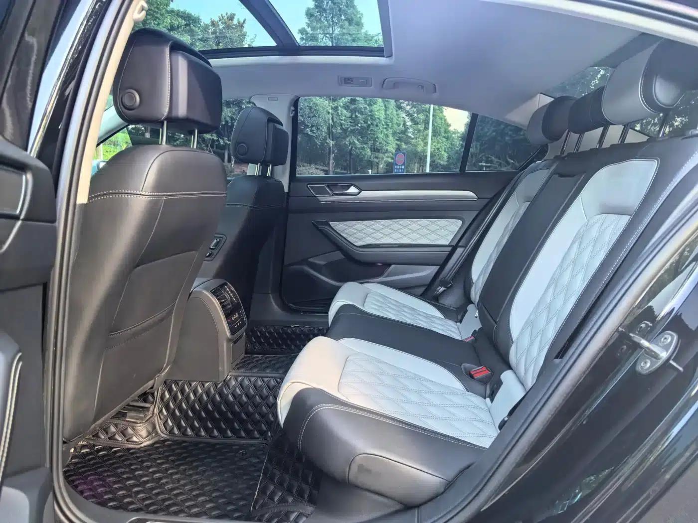 Volkswagen Magotan 2023 2 Millionth Unit Commemorative Edition 330TSI DSG Leading Model — миниатюра 12