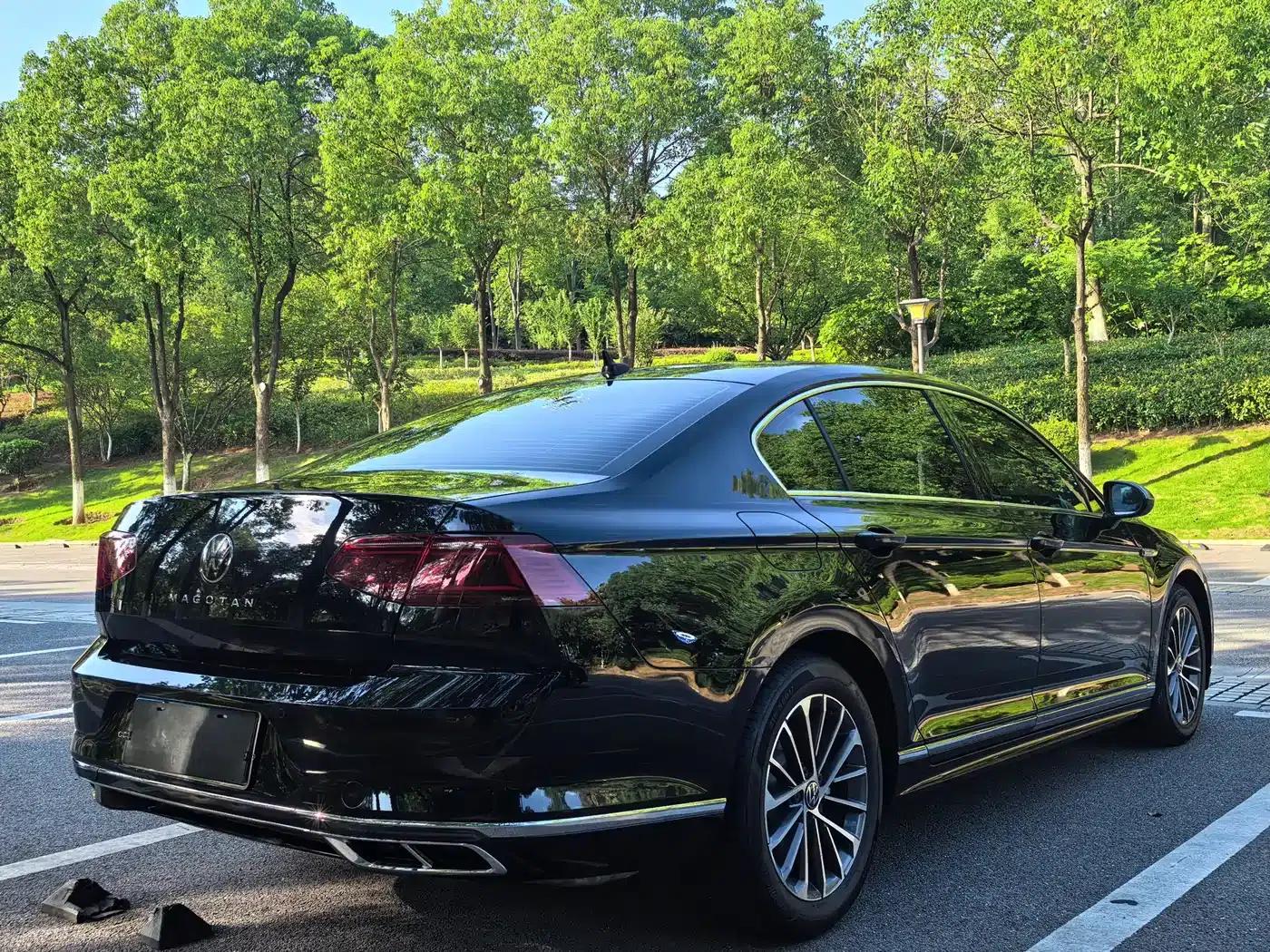 Volkswagen Magotan 2023 2 Millionth Unit Commemorative Edition 330TSI DSG Leading Model — миниатюра 4