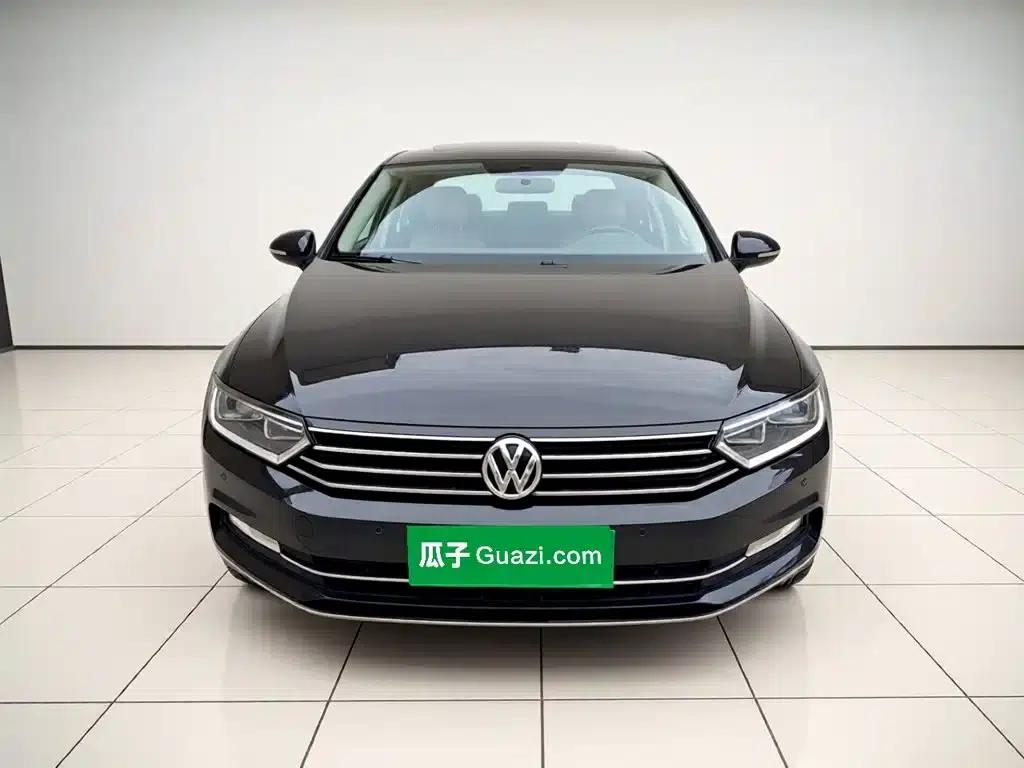 2017 Volkswagen Magotan 330TSI DSG Leading Edition — миниатюра 2
