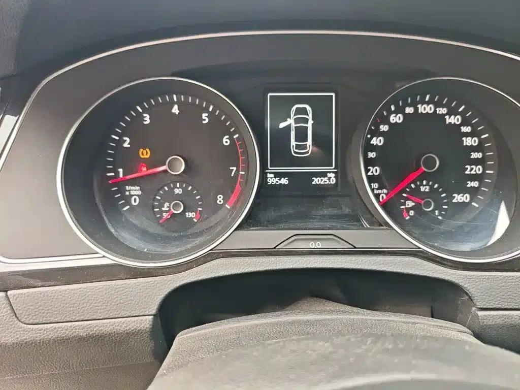 2017 Volkswagen Magotan 330TSI DSG Leading Edition — миниатюра 13