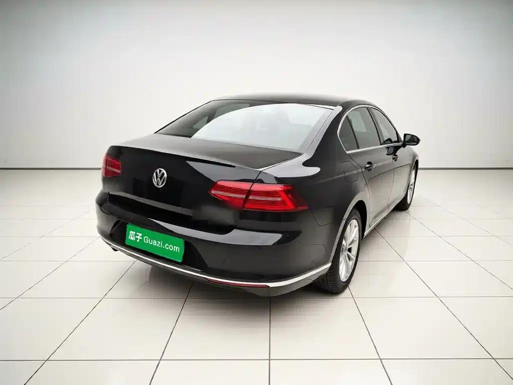 2017 Volkswagen Magotan 330TSI DSG Leading Edition — миниатюра 6