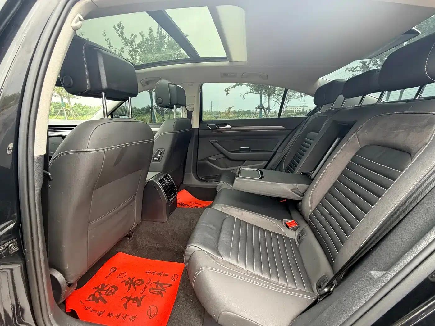 2020 Volkswagen Passat 330TSI DSG Leading Edition — миниатюра 6