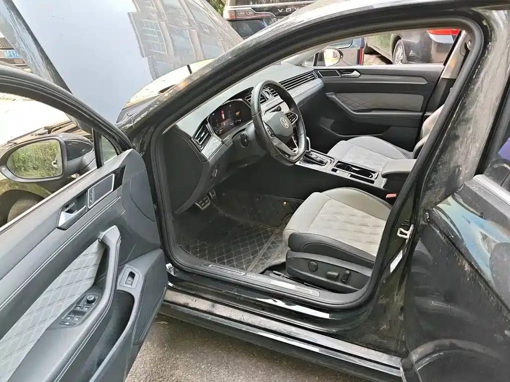 Volkswagen Magotan 2023 2 Millionth Unit Commemorative Edition 330TSI DSG Leading Model — миниатюра 12