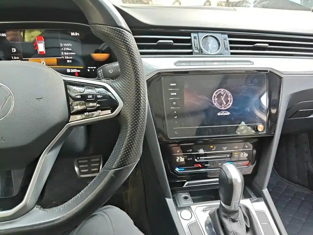 Volkswagen Magotan 2023 2 Millionth Unit Commemorative Edition 330TSI DSG Leading Model — миниатюра 9