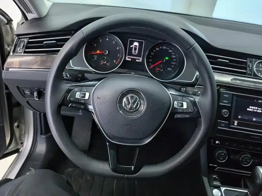 2018 Volkswagen Magotan 330TSI DSG Luxury — миниатюра 15