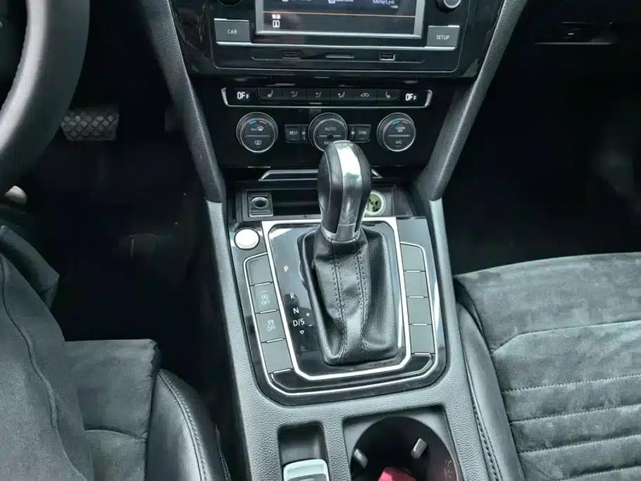 2018 Volkswagen Magotan 330TSI DSG Luxury — миниатюра 16