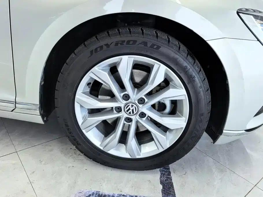 2018 Volkswagen Magotan 330TSI DSG Luxury — миниатюра 6