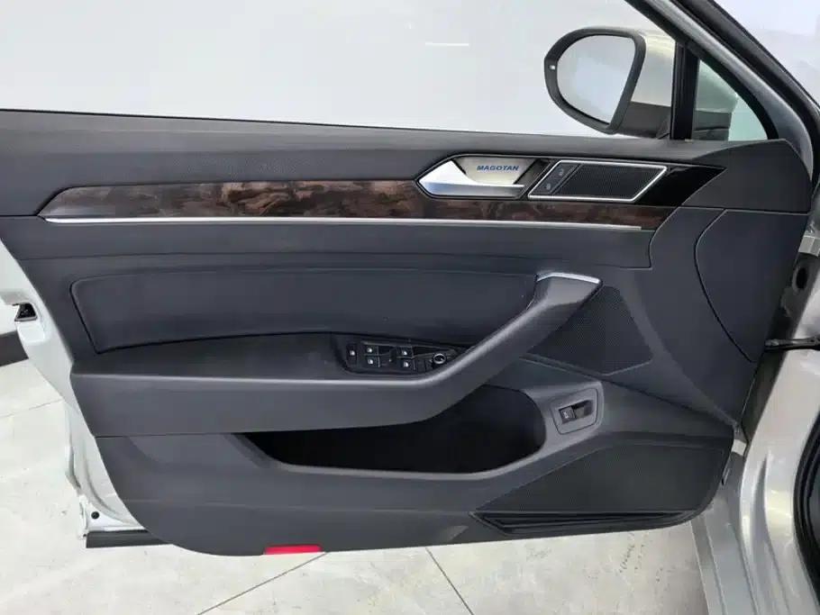2018 Volkswagen Magotan 330TSI DSG Luxury — миниатюра 7