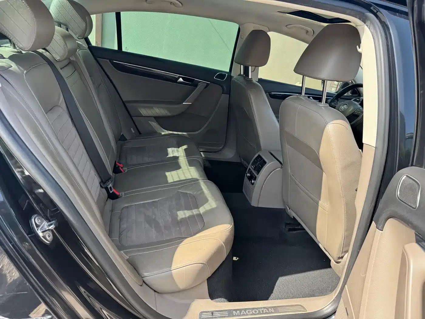 2013 Volkswagen Passat 2.0TSI Premium — миниатюра 22