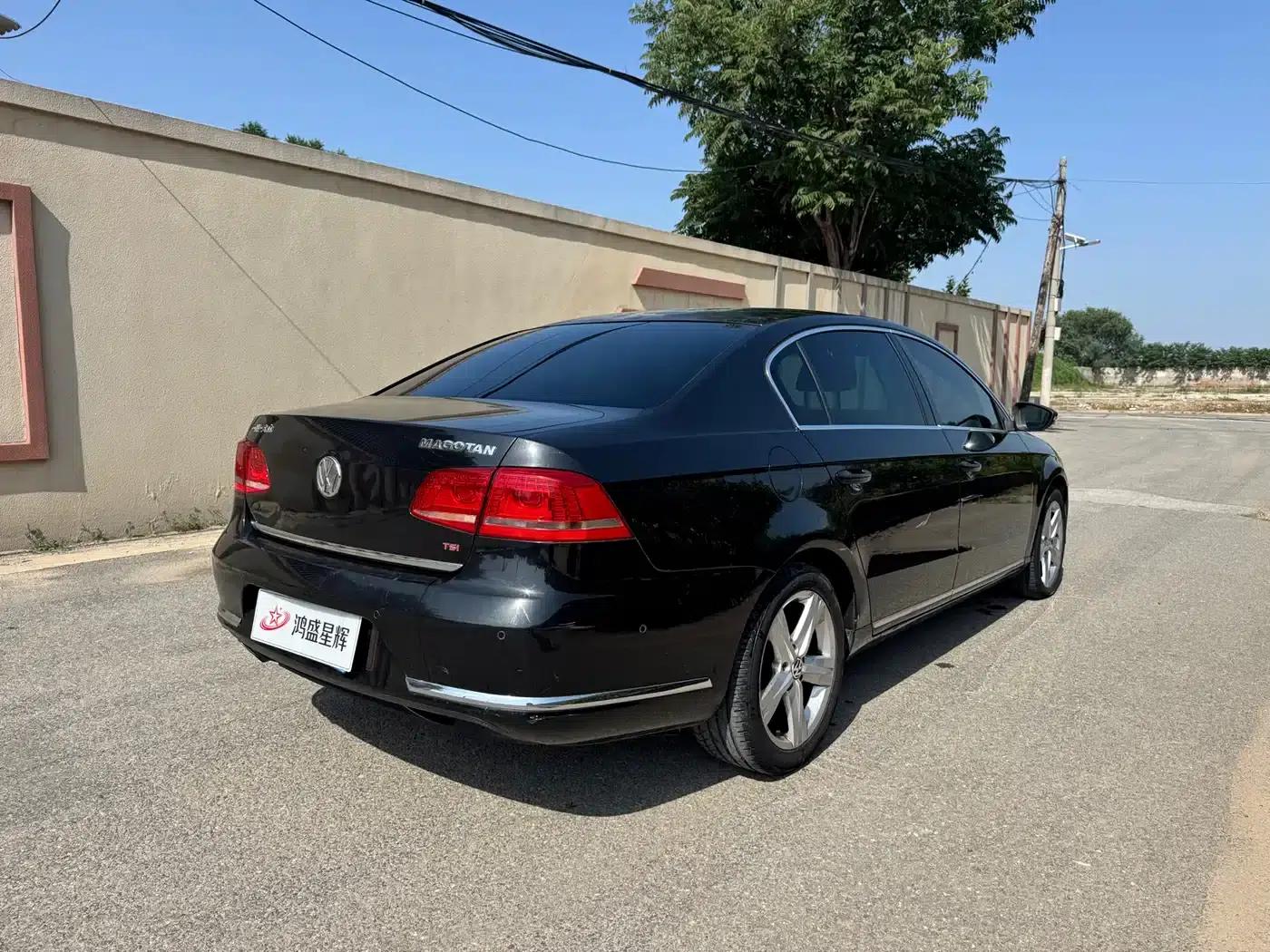 2013 Volkswagen Passat 2.0TSI Premium — миниатюра 4