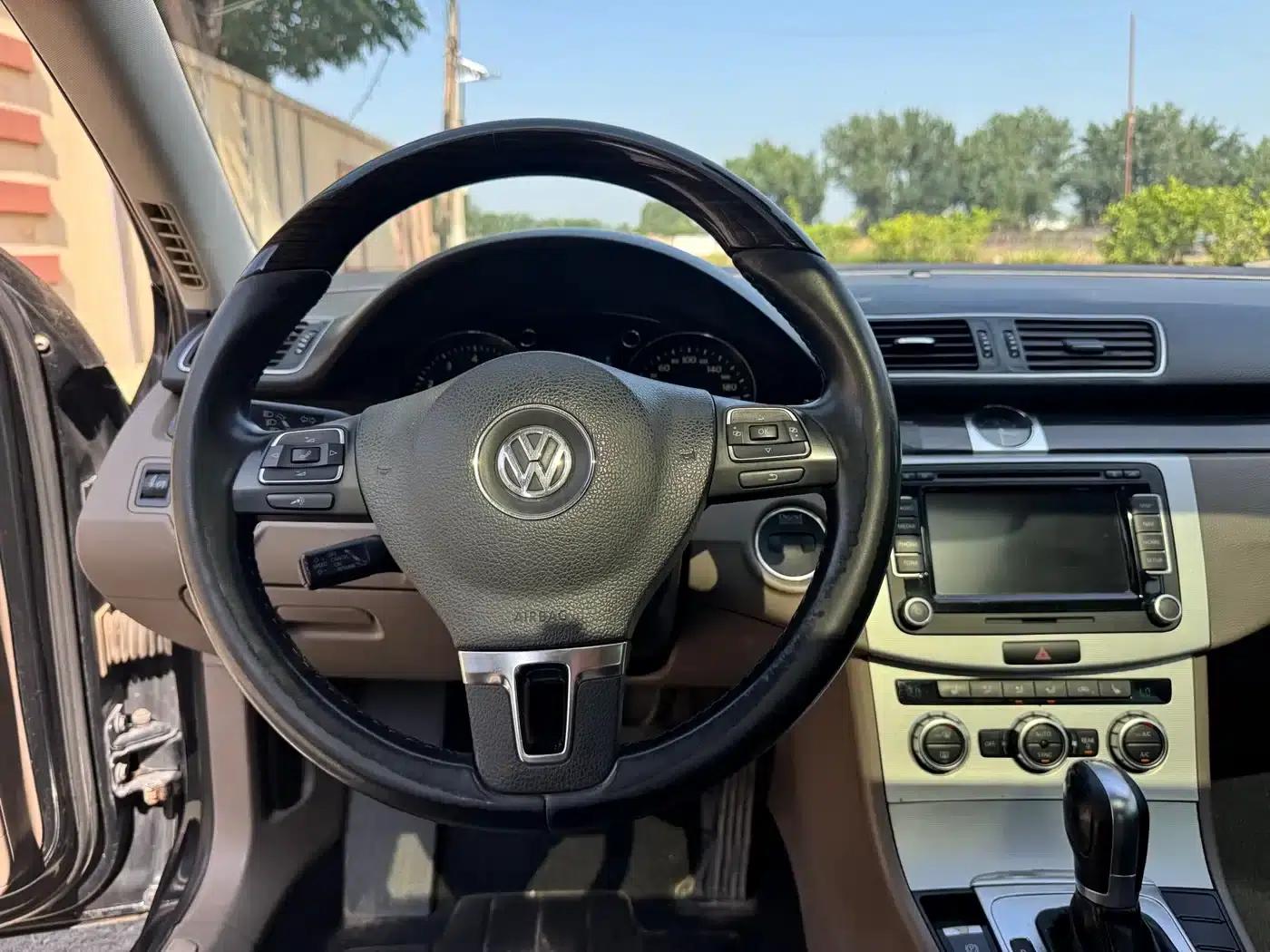 2013 Volkswagen Passat 2.0TSI Premium — миниатюра 10