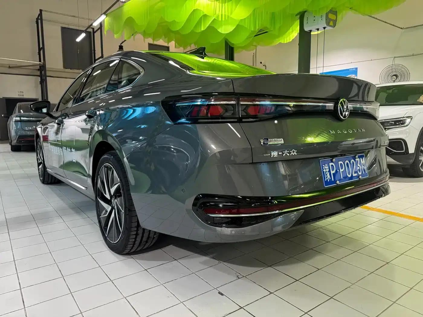 2024 Volkswagen Magotan 380TSI DSG Supreme Edition — миниатюра 2