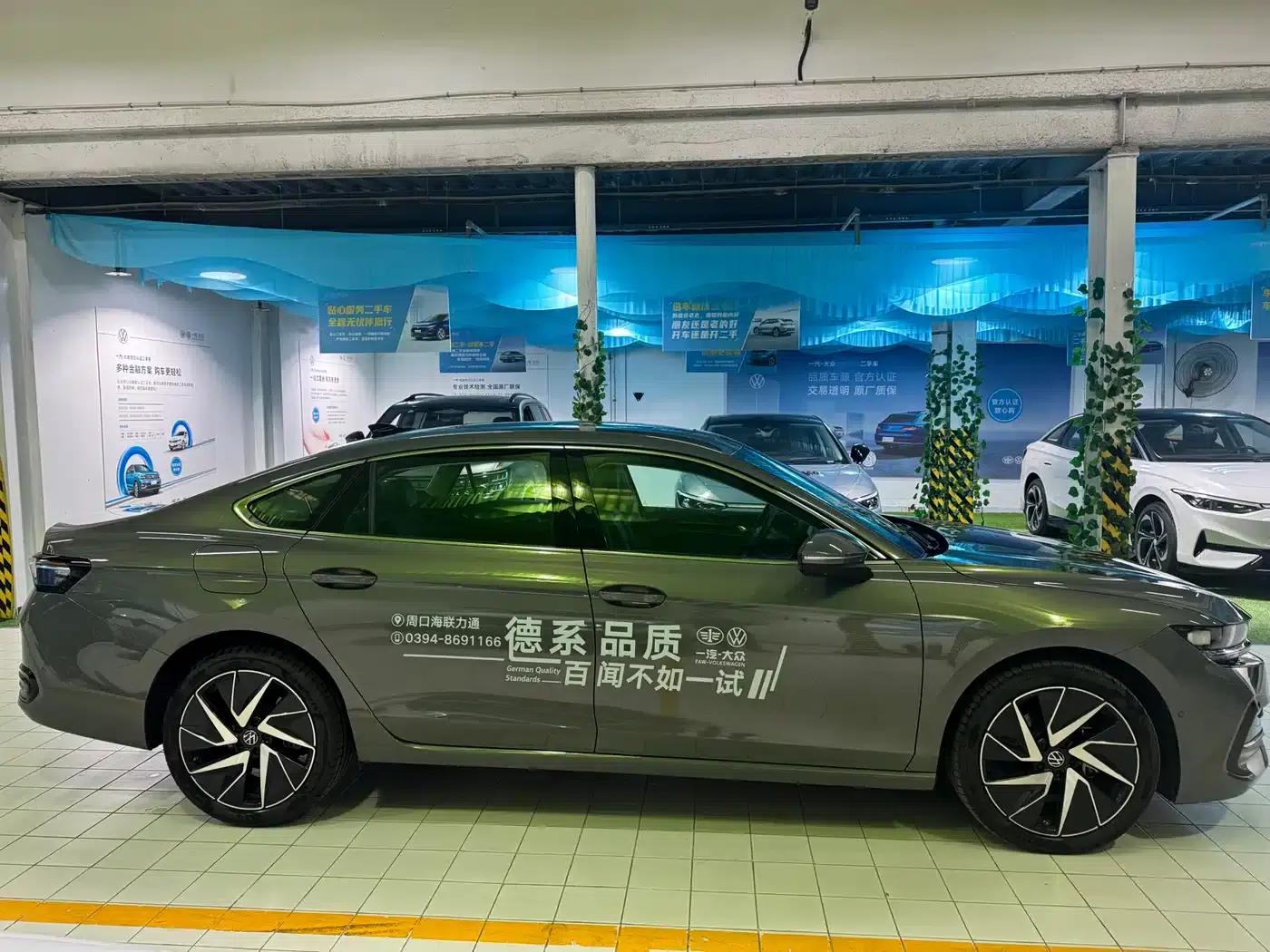 2024 Volkswagen Magotan 380TSI DSG Supreme Edition — миниатюра 4