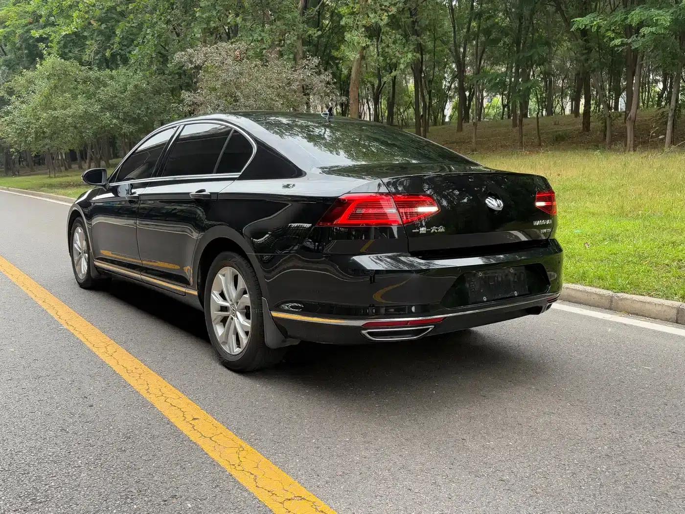 2019 Volkswagen Magotan 330TSI DSG Luxury Edition (China VI Emission Standard) — миниатюра 13