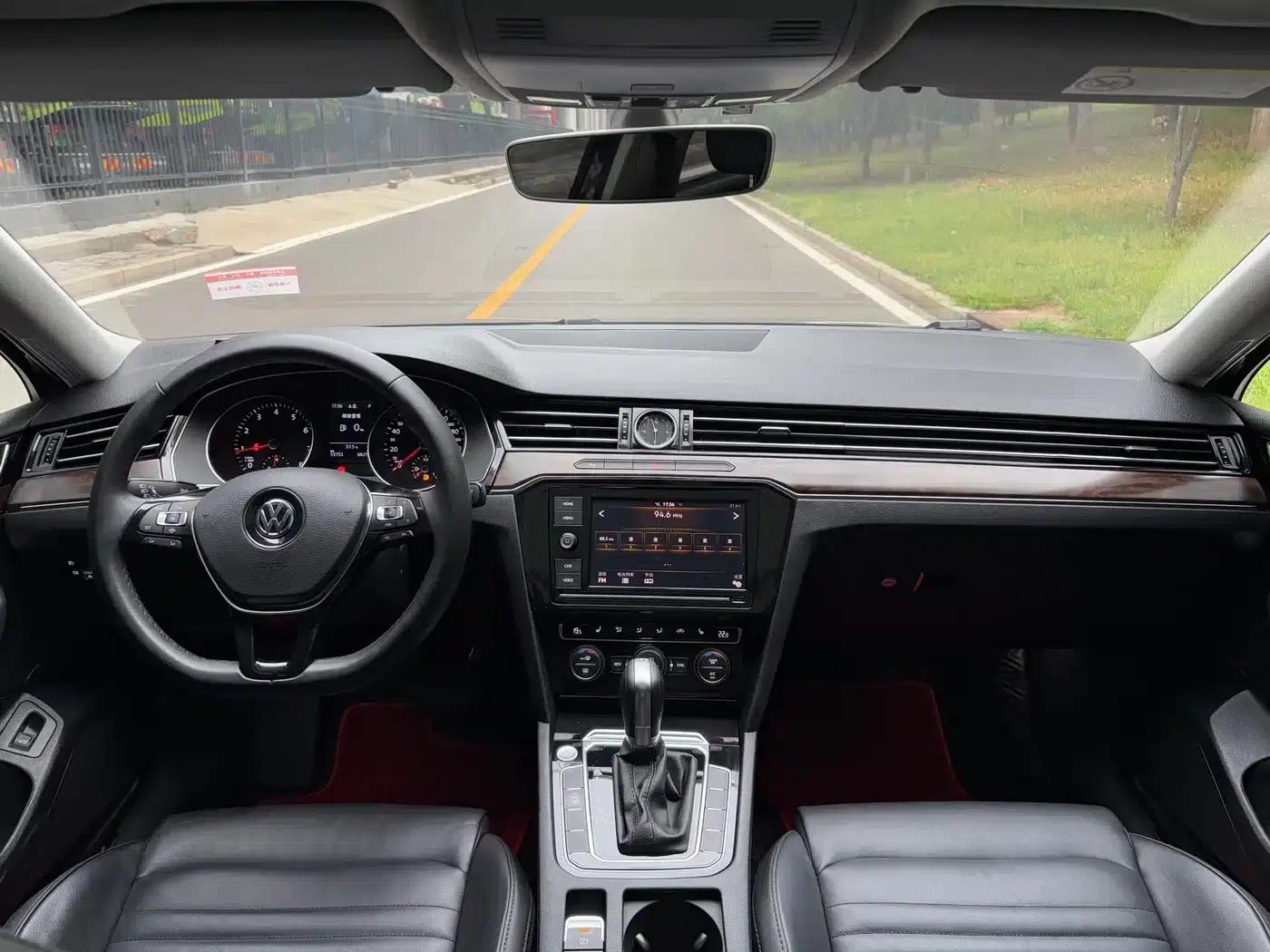 2019 Volkswagen Magotan 330TSI DSG Luxury Edition (China VI Emission Standard) — миниатюра 5
