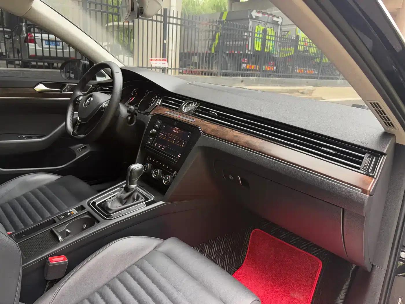 2019 Volkswagen Magotan 330TSI DSG Luxury Edition (China VI Emission Standard) — миниатюра 6
