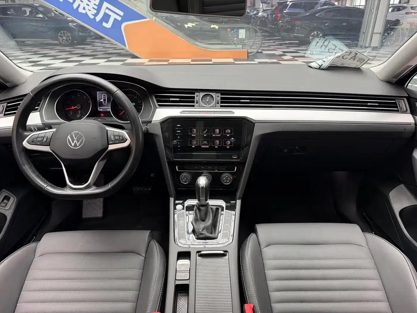Magotan 2023 2 Millionth Unit Commemorative Edition 280TSI DSG Leading Model — миниатюра 11