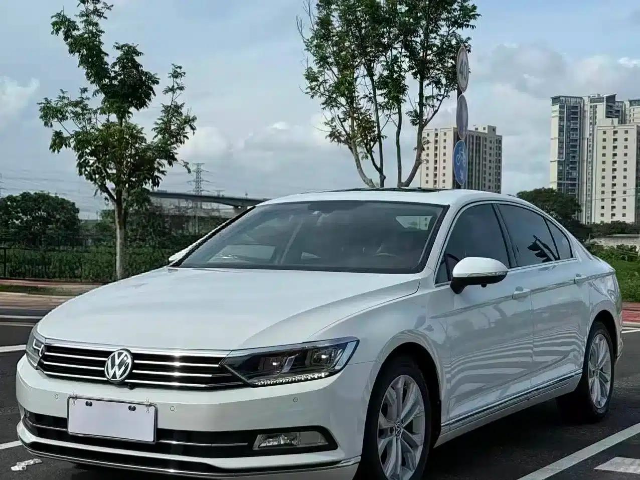 2018 Volkswagen Magotan 330TSI DSG Luxury — миниатюра 1