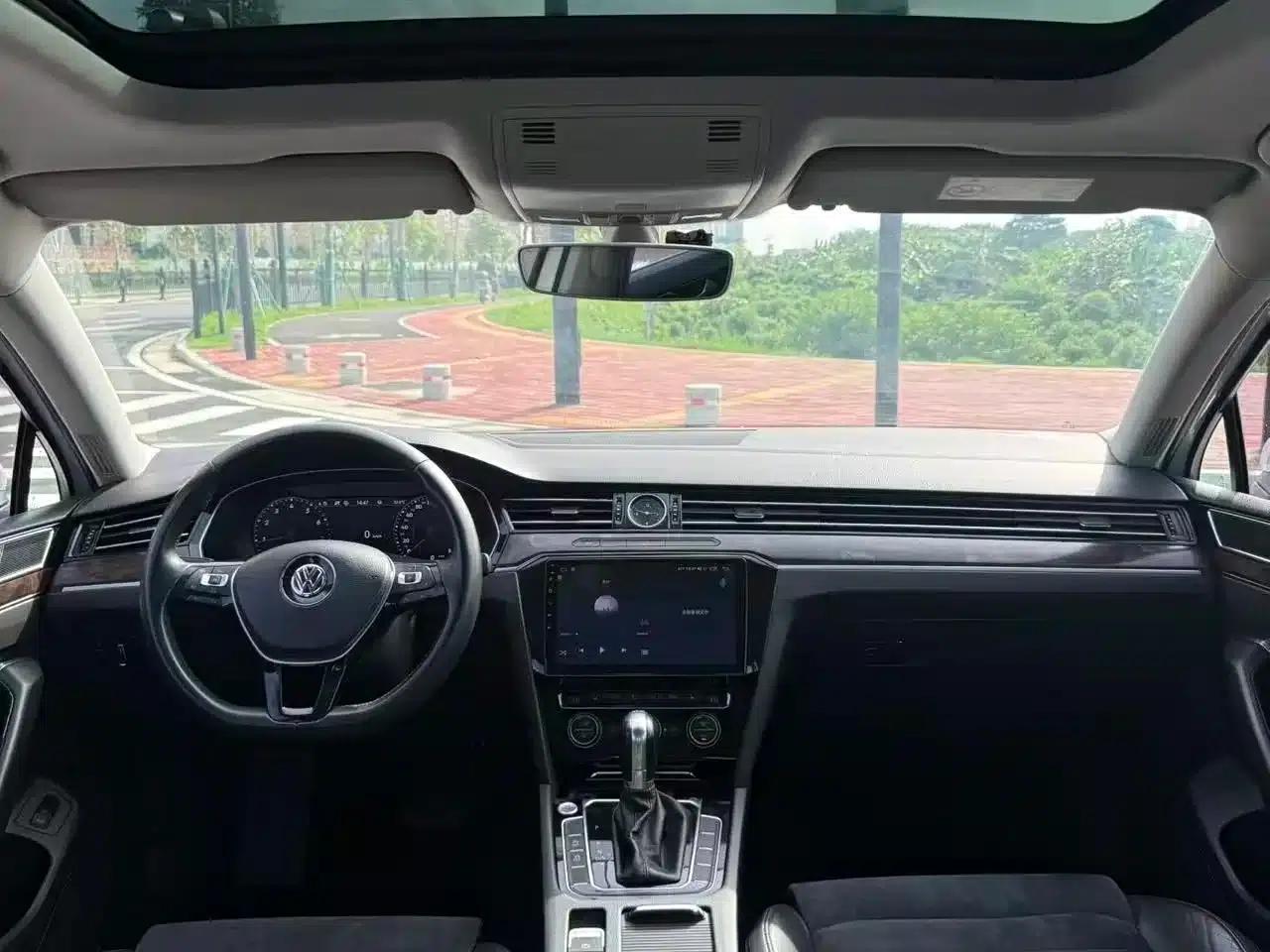 2018 Volkswagen Magotan 330TSI DSG Luxury — миниатюра 5