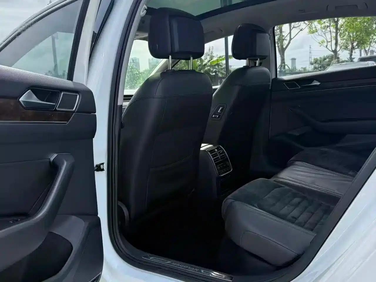 2018 Volkswagen Magotan 330TSI DSG Luxury — миниатюра 6