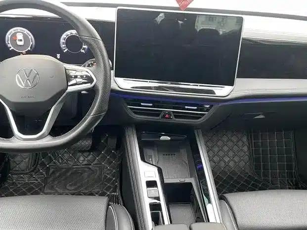 2024 Volkswagen Magotan 380TSI DSG Supreme Edition — миниатюра 3