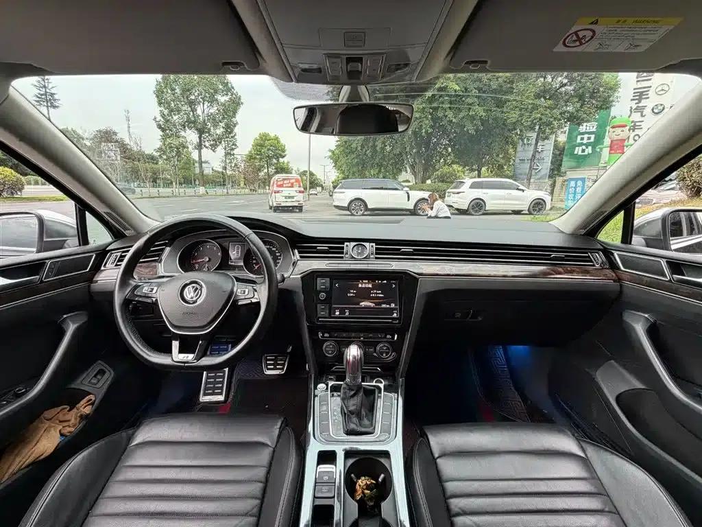 2019 Volkswagen Magotan 330TSI DSG Luxury Edition (China VI Emission Standard) — миниатюра 11