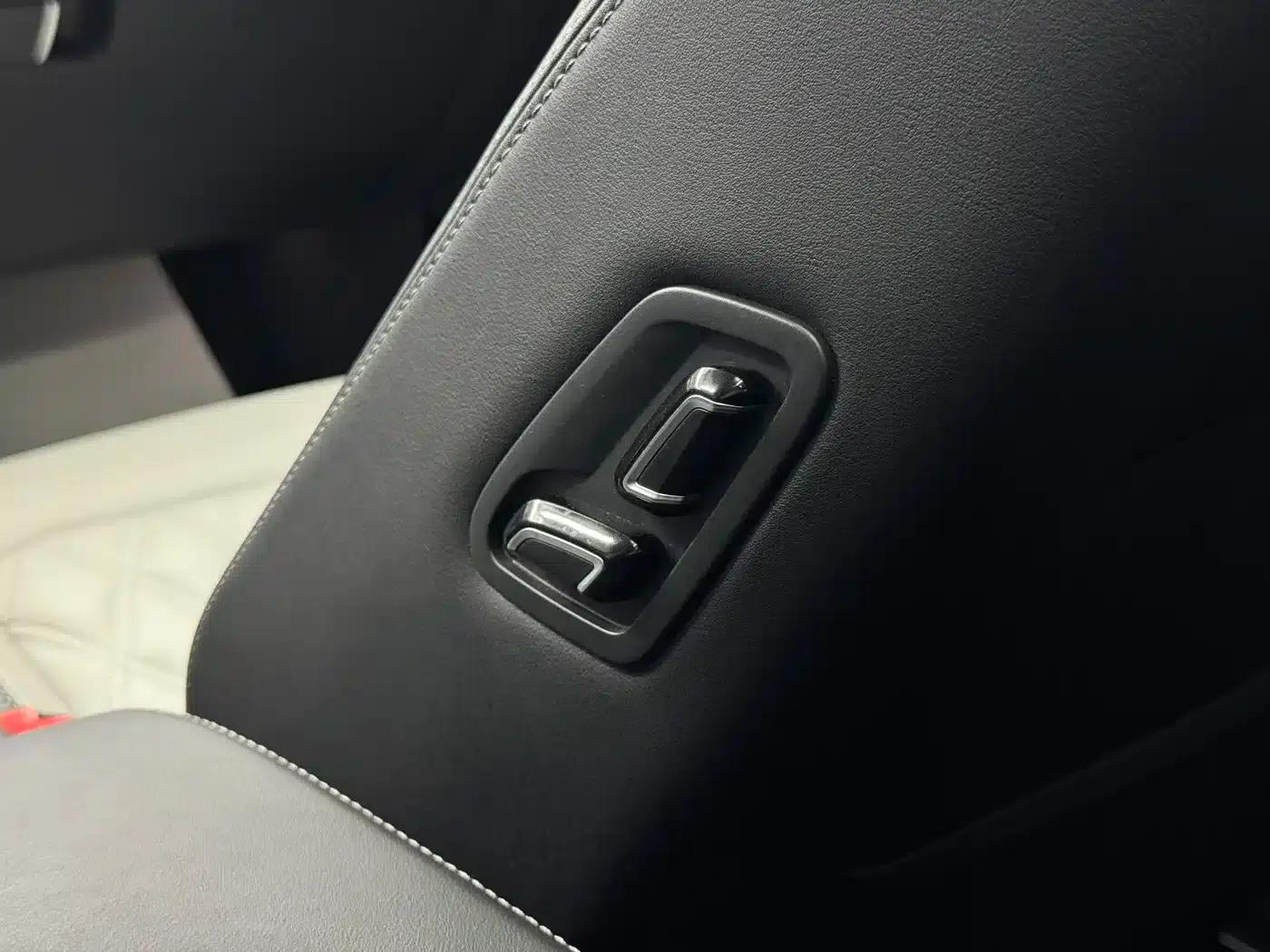 Volkswagen Magotan 2023 2 Millionth Unit Commemorative Edition 330TSI DSG Leading Model — миниатюра 13