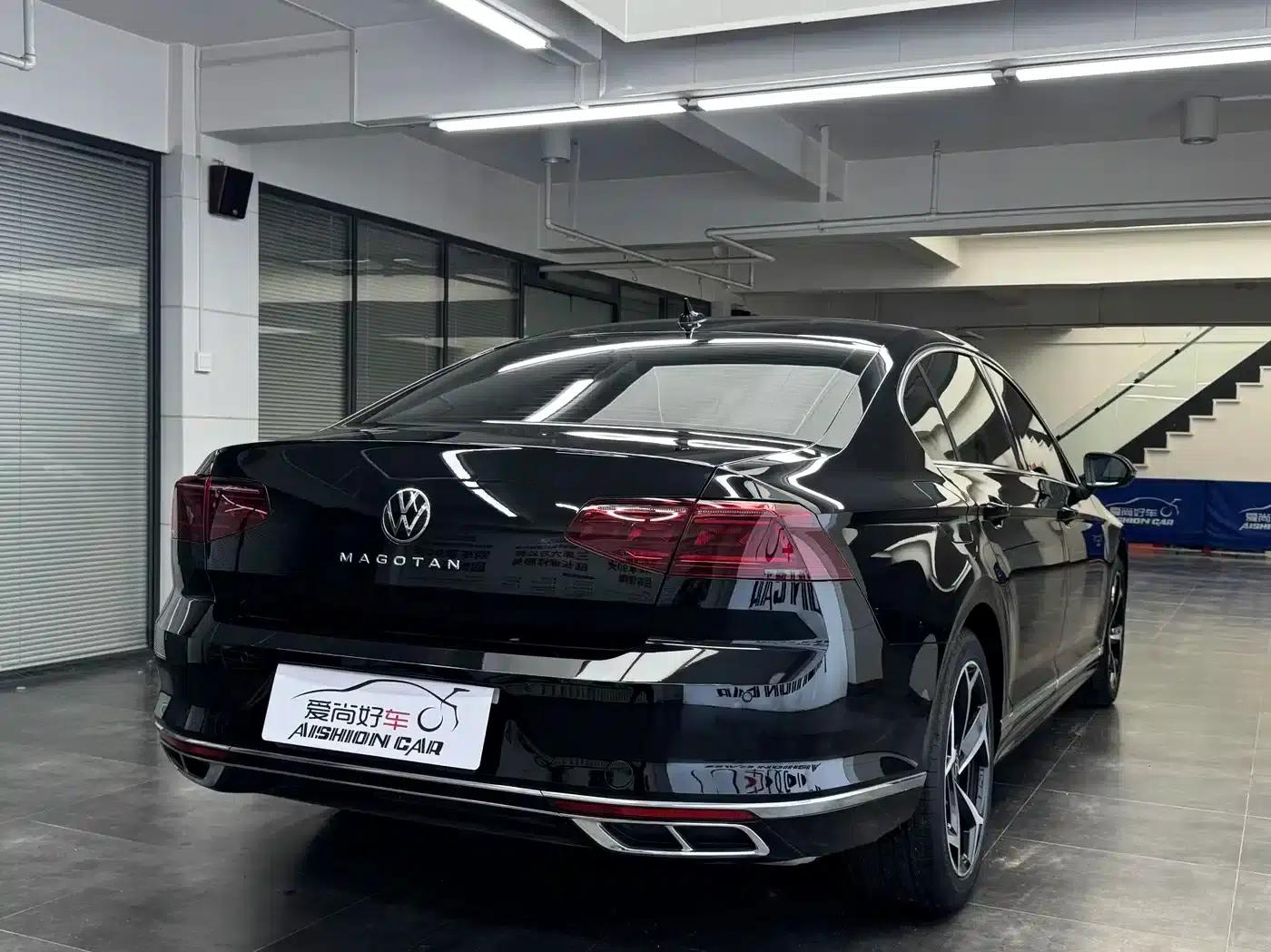 Volkswagen Magotan 2023 2 Millionth Unit Commemorative Edition 330TSI DSG Leading Model — миниатюра 7
