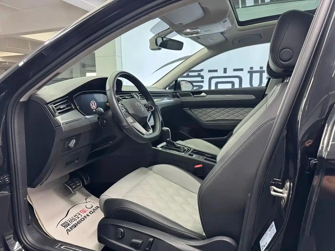 Volkswagen Magotan 2023 2 Millionth Unit Commemorative Edition 330TSI DSG Leading Model — миниатюра 8