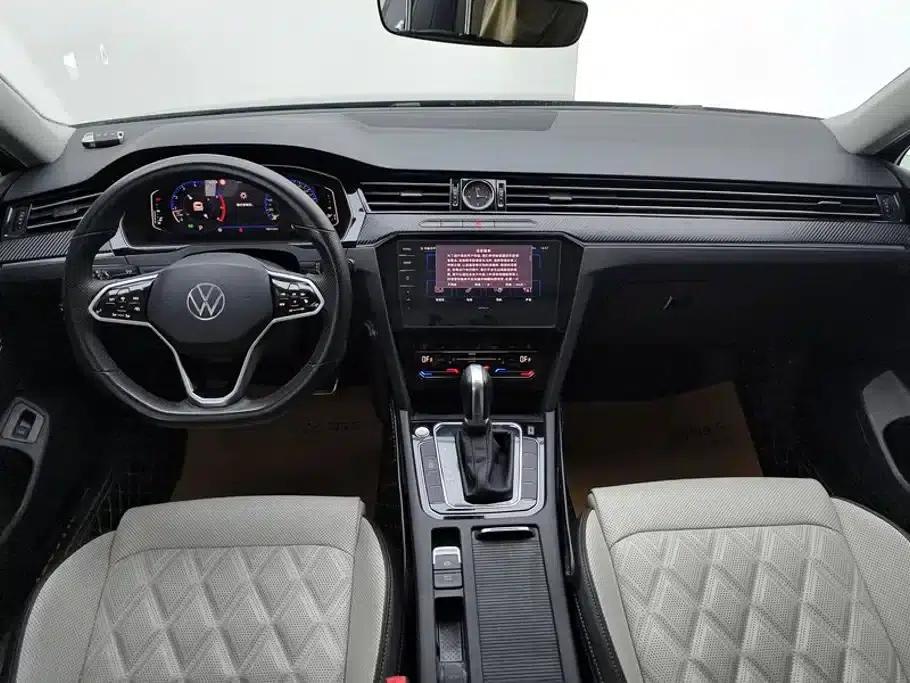 Volkswagen Magotan 2023 2 Millionth Unit Commemorative Edition 330TSI DSG Luxury — миниатюра 12