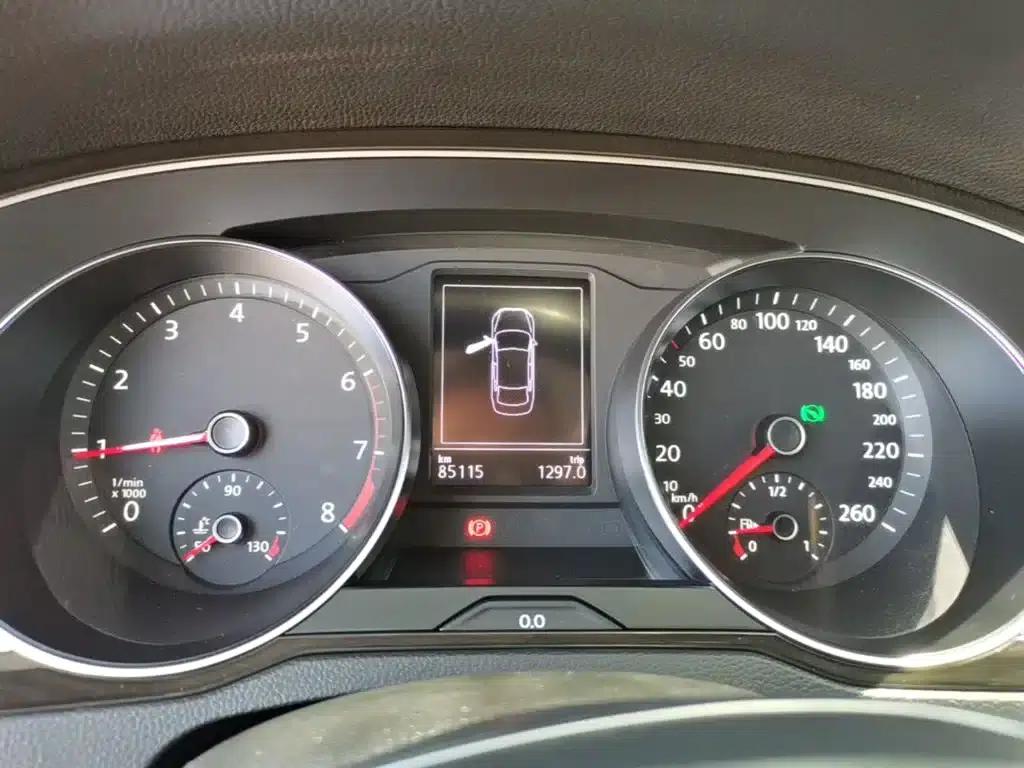 2019 Volkswagen Magotan 330TSI DSG Leading Edition (National V Emission Standard) — миниатюра 12