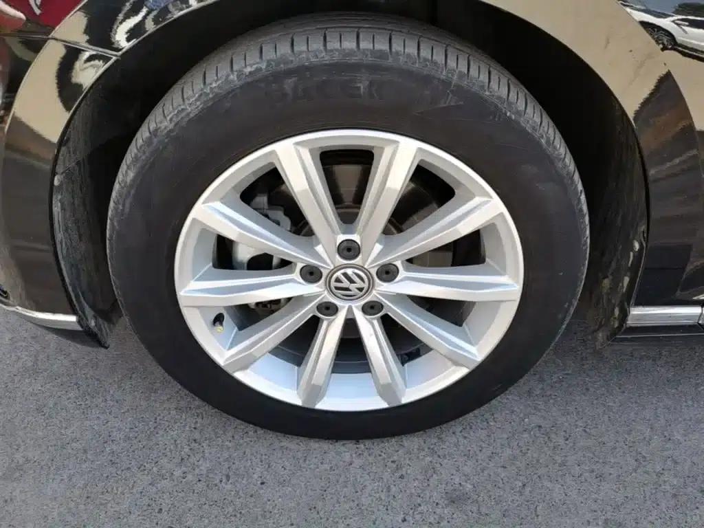 2019 Volkswagen Magotan 330TSI DSG Leading Edition (National V Emission Standard) — миниатюра 23