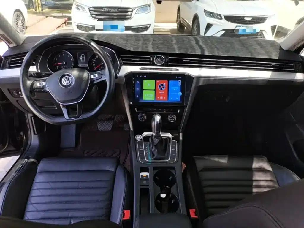 2019 Volkswagen Magotan 330TSI DSG Leading Edition (National V Emission Standard) — миниатюра 10