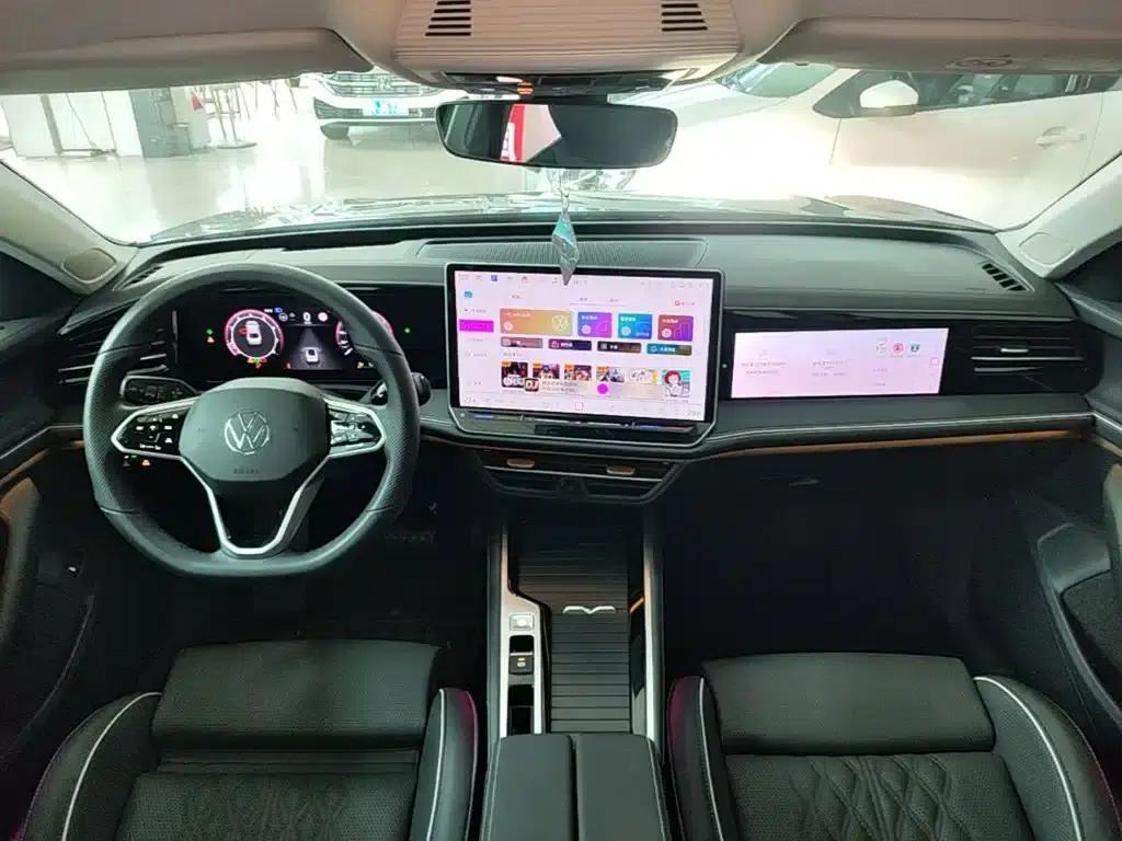 2024 Volkswagen Passat 380TSI DSG Premium Edition with Magotan Package — миниатюра 10