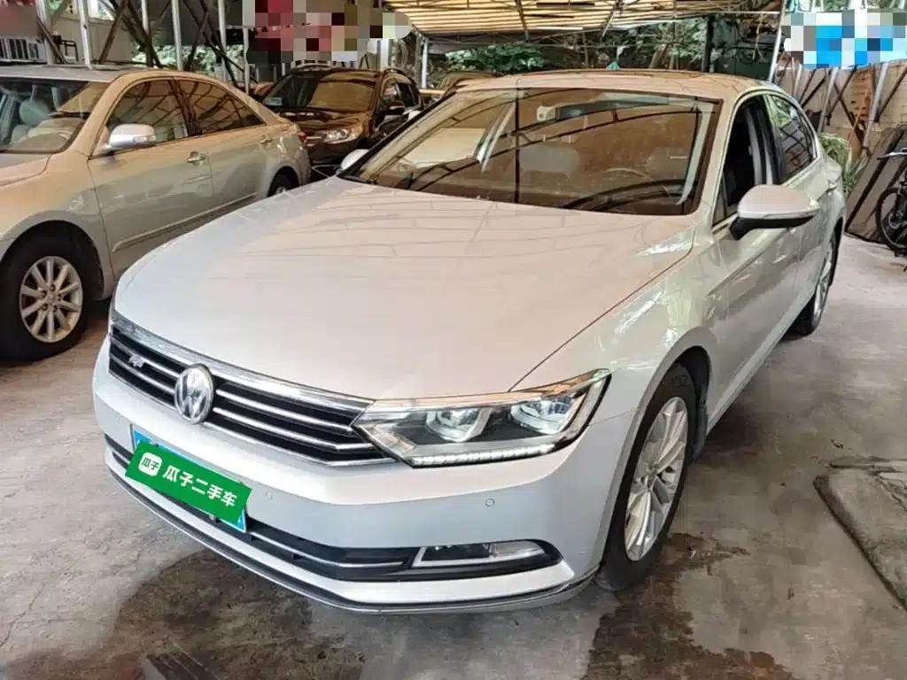 2017 Volkswagen Passat 330TSI DSG Luxury — миниатюра 2