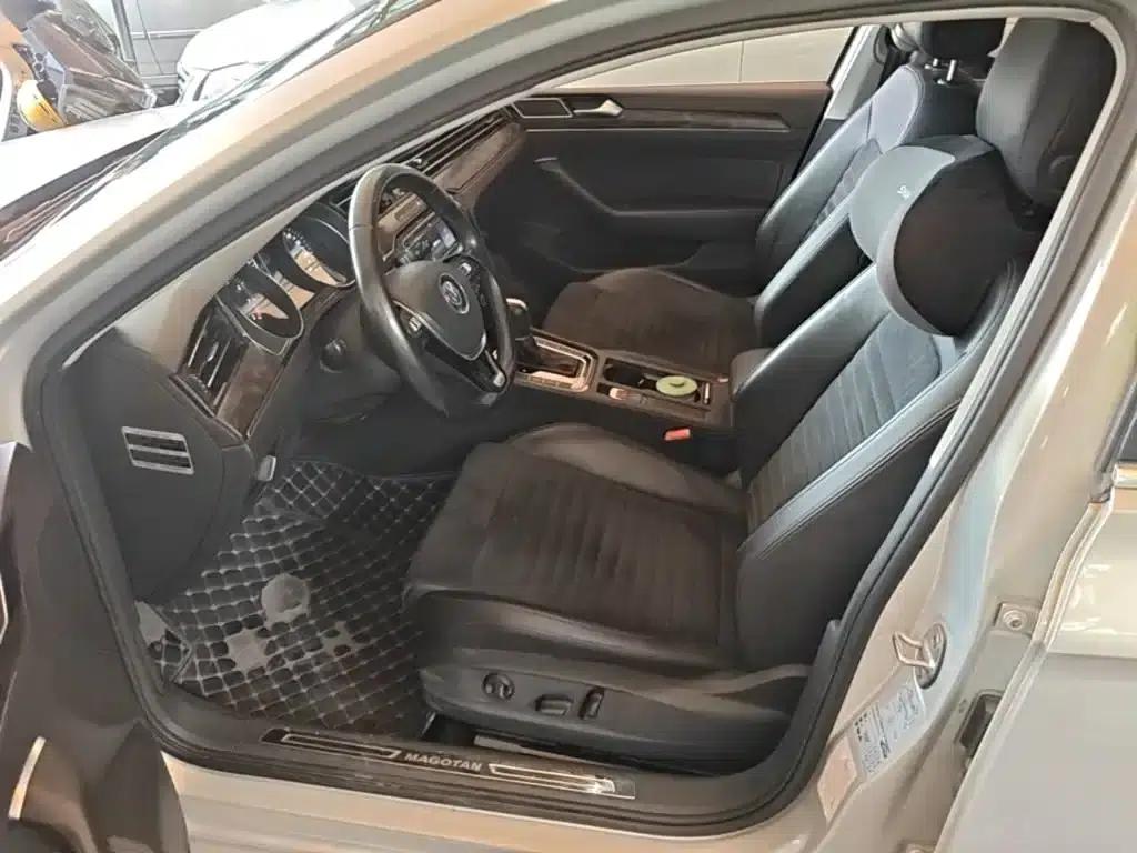 2017 Volkswagen Passat 330TSI DSG Luxury — миниатюра 15