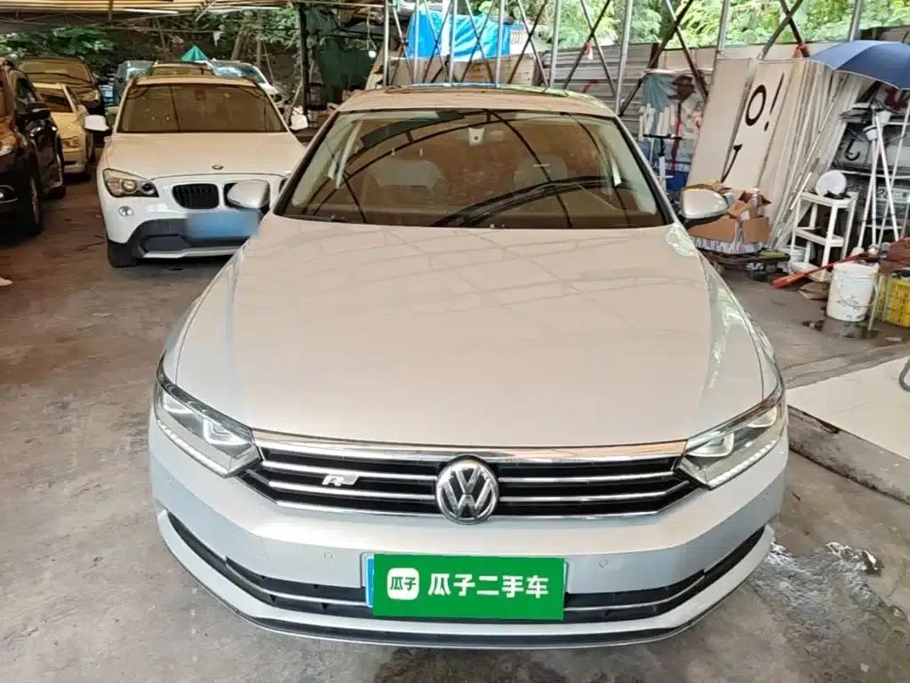 2017 Volkswagen Passat 330TSI DSG Luxury — миниатюра 3