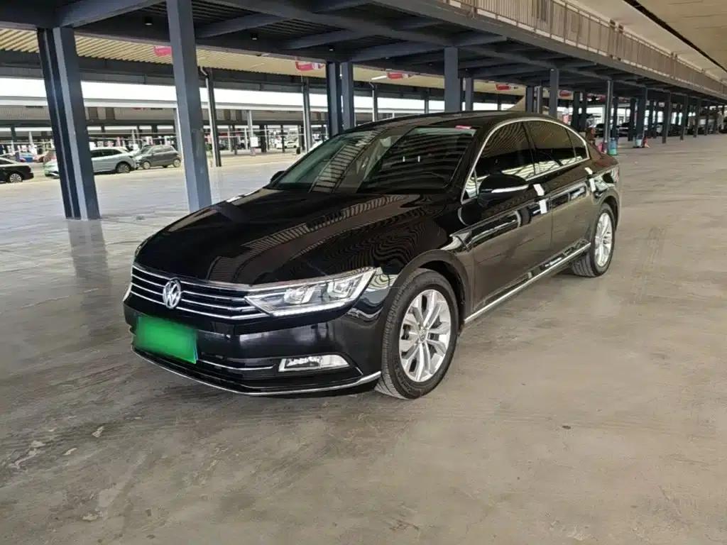 2018 Volkswagen Magotan Facelift 330TSI DSG Luxury Model — миниатюра 2