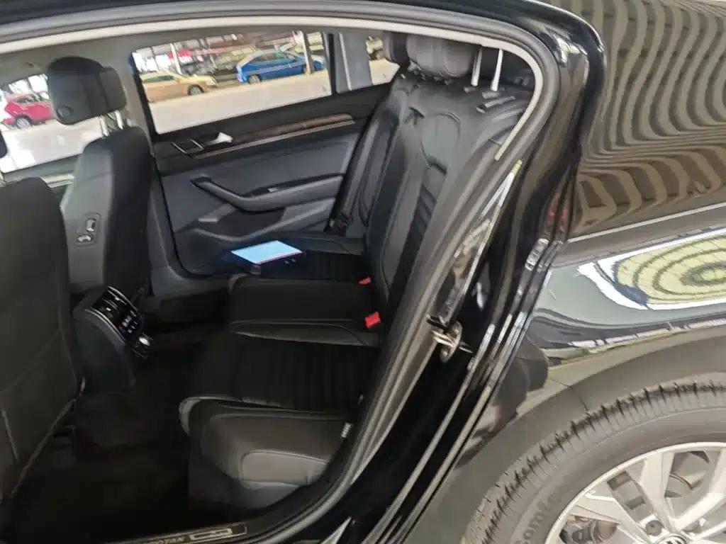 2018 Volkswagen Magotan Facelift 330TSI DSG Luxury Model — миниатюра 17