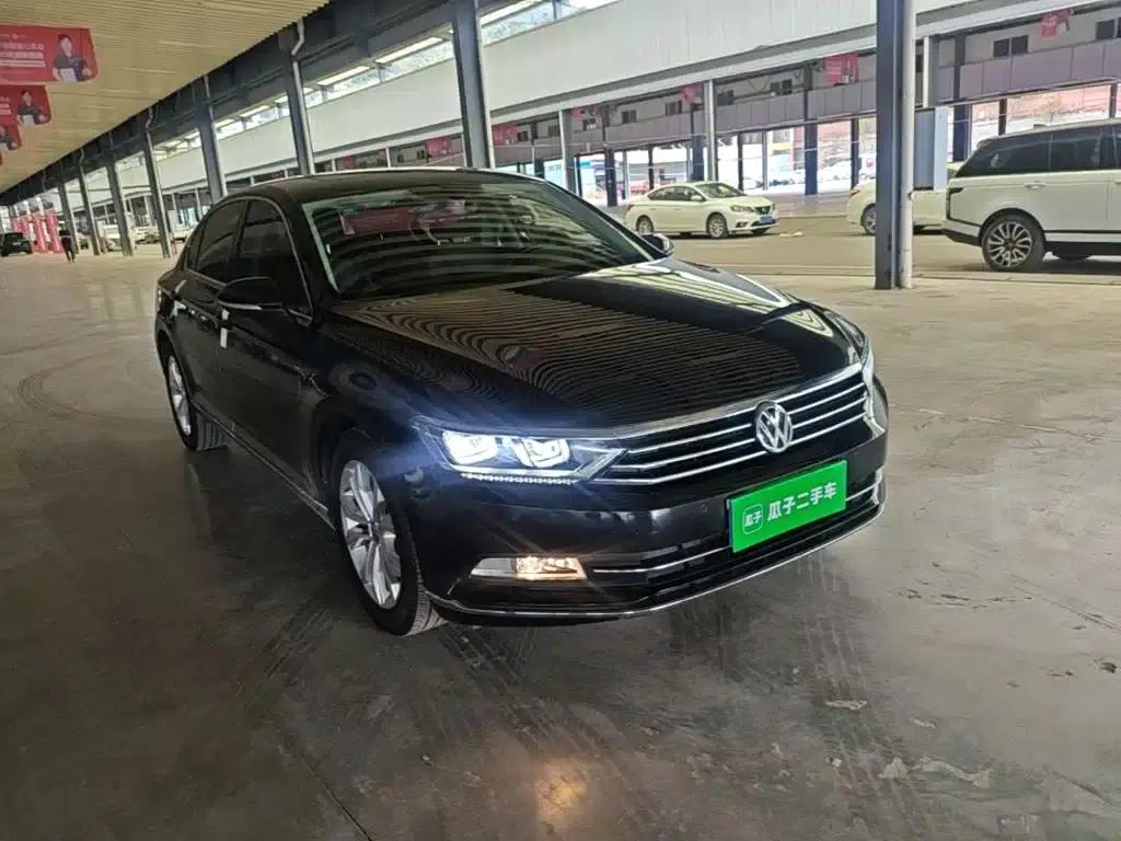 2018 Volkswagen Magotan Facelift 330TSI DSG Luxury Model — миниатюра 4