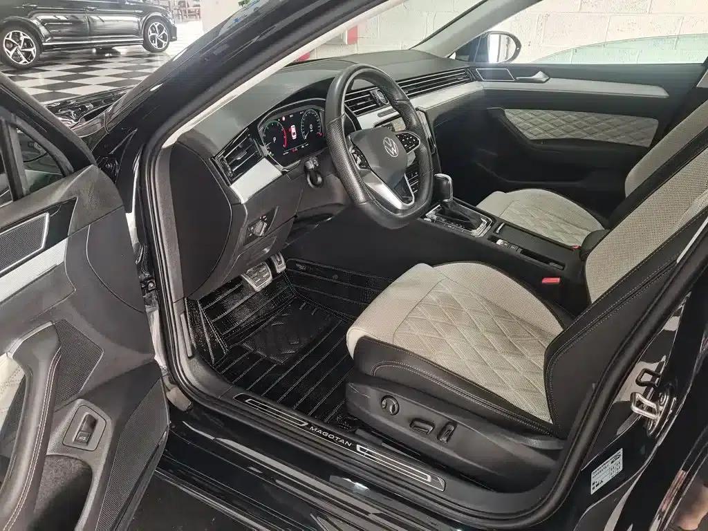 Volkswagen Magotan 2023 2 Millionth Unit Commemorative Edition 330TSI DSG Luxury — миниатюра 11