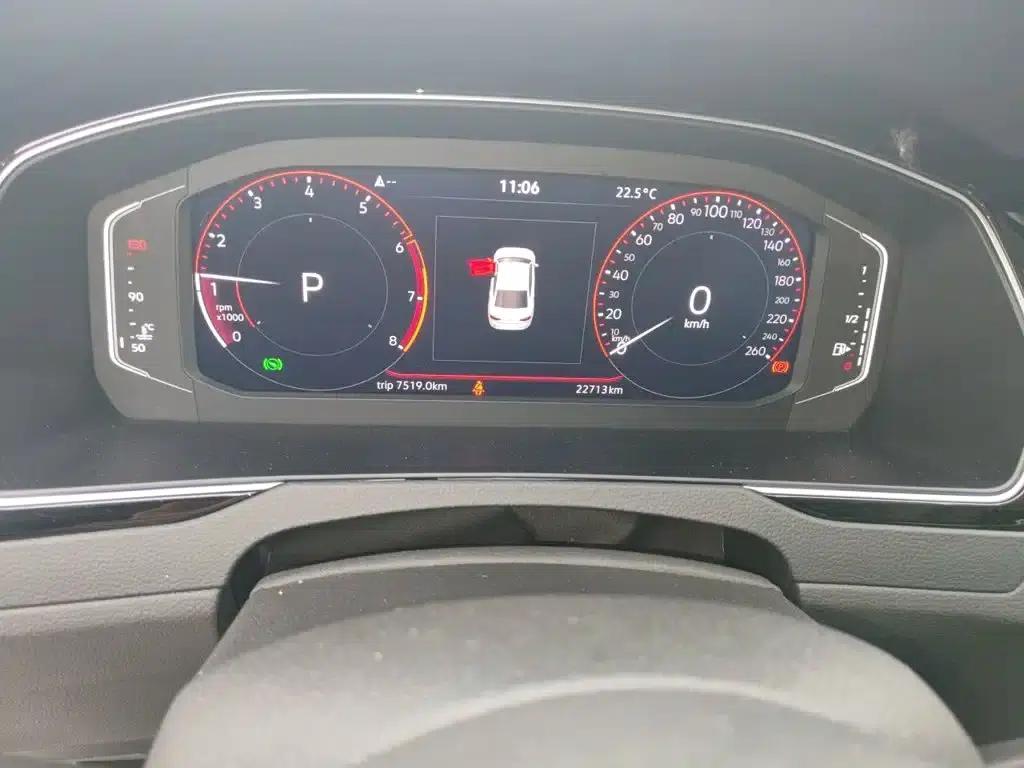 Volkswagen Magotan 2023 2 Millionth Unit Commemorative Edition 380TSI DSG Flagship Model — миниатюра 5